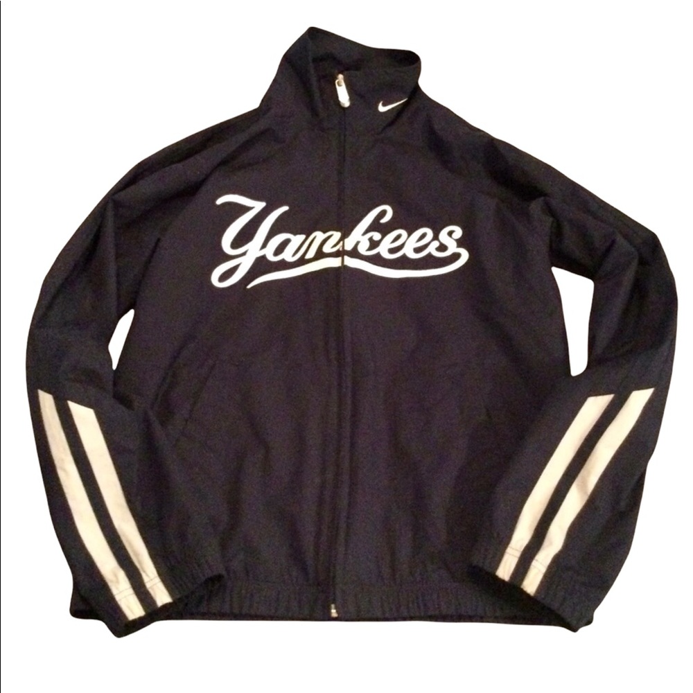 NIKE YANKEES OFFICIAL JACKET. NWOT RARE ITEM